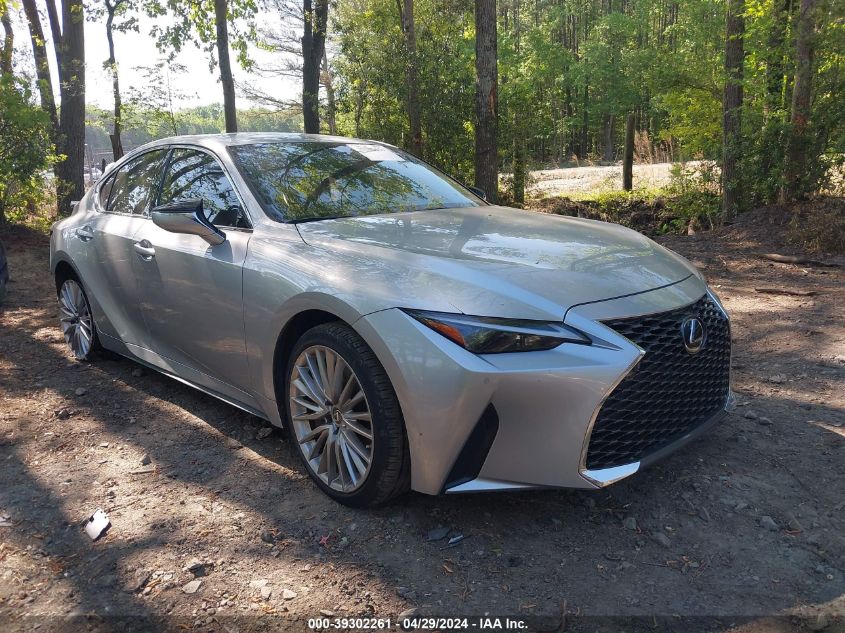 2022 LEXUS IS 300