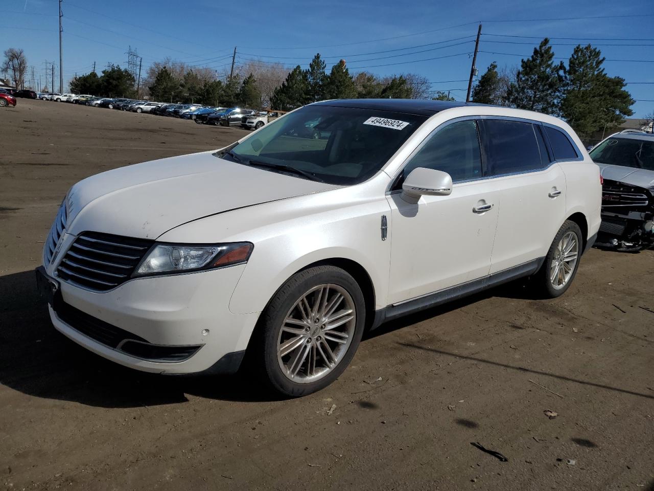 2017 LINCOLN MKT