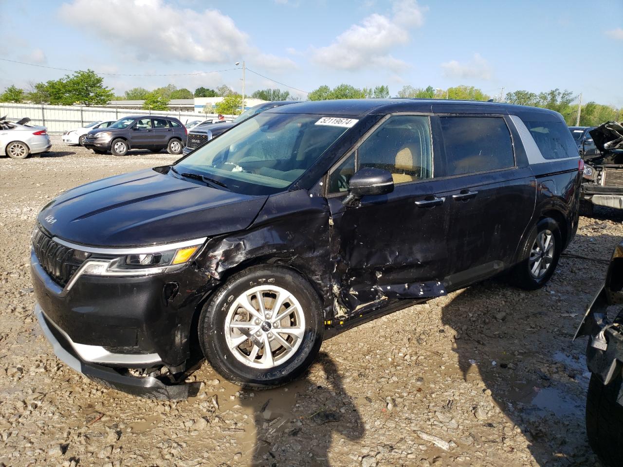 2023 KIA CARNIVAL LX