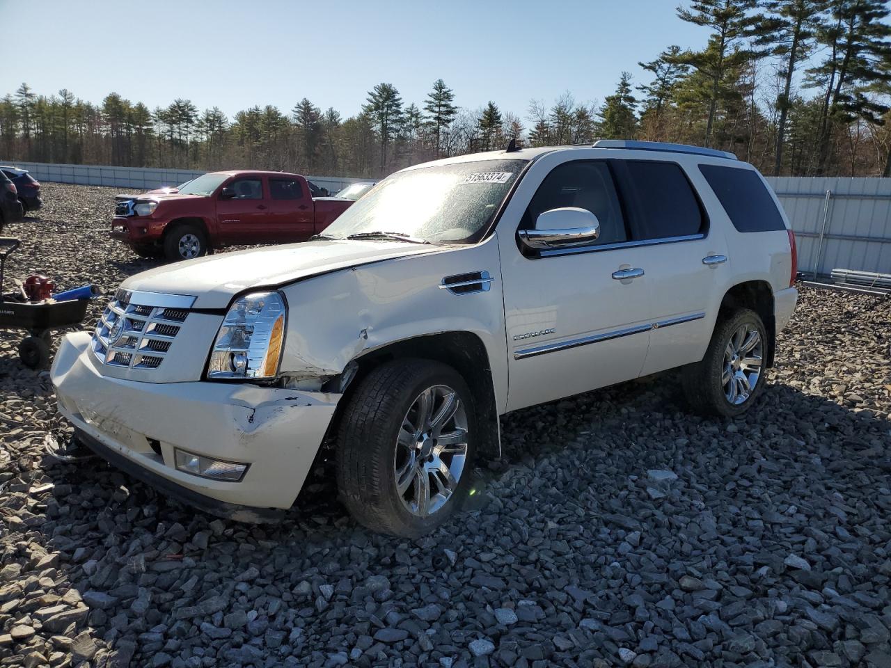 2011 CADILLAC ESCALADE PREMIUM