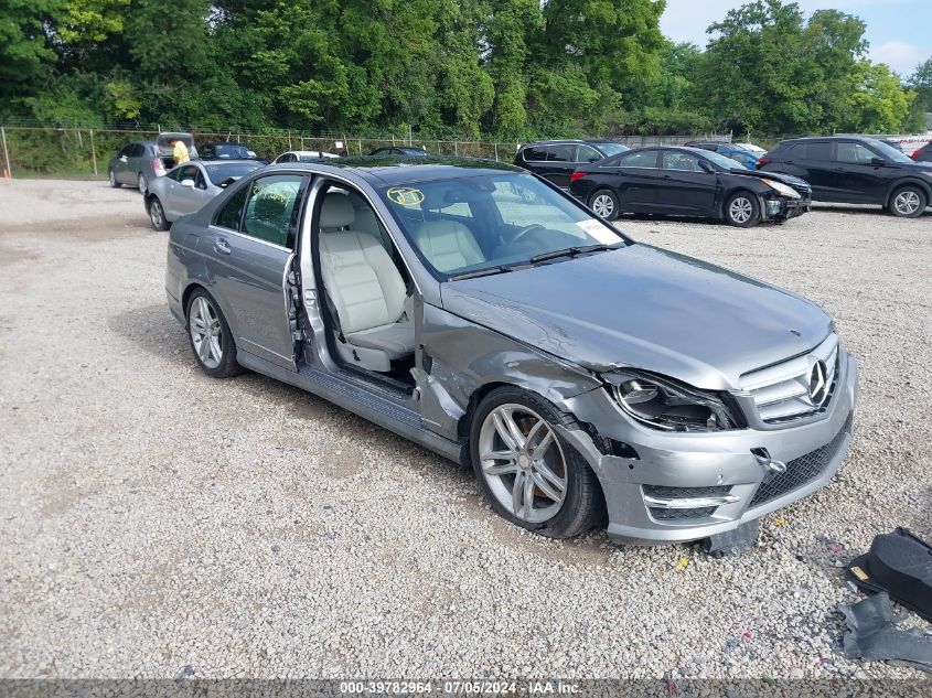 2013 MERCEDES-BENZ C 300 LUXURY 4MATIC/SPORT 4MATIC