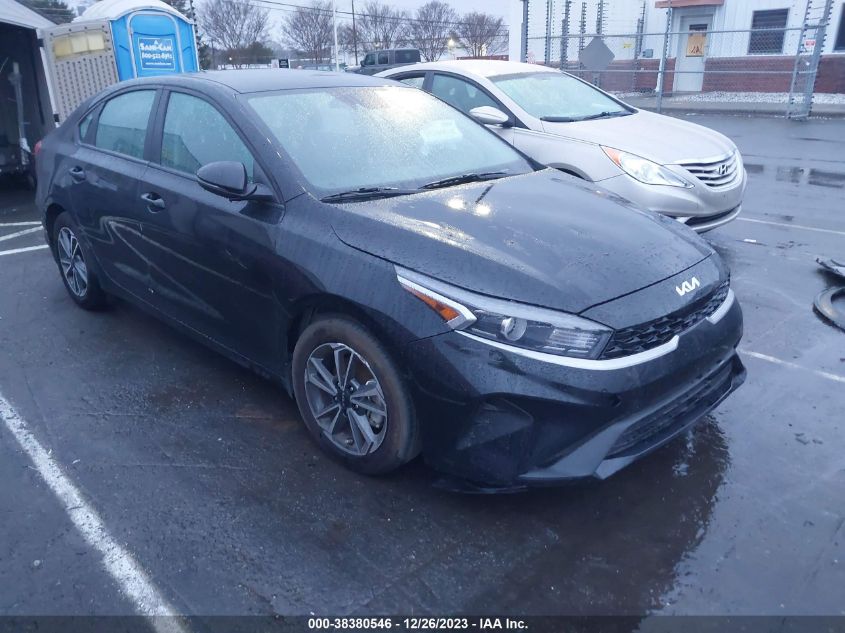 2023 KIA FORTE LXS