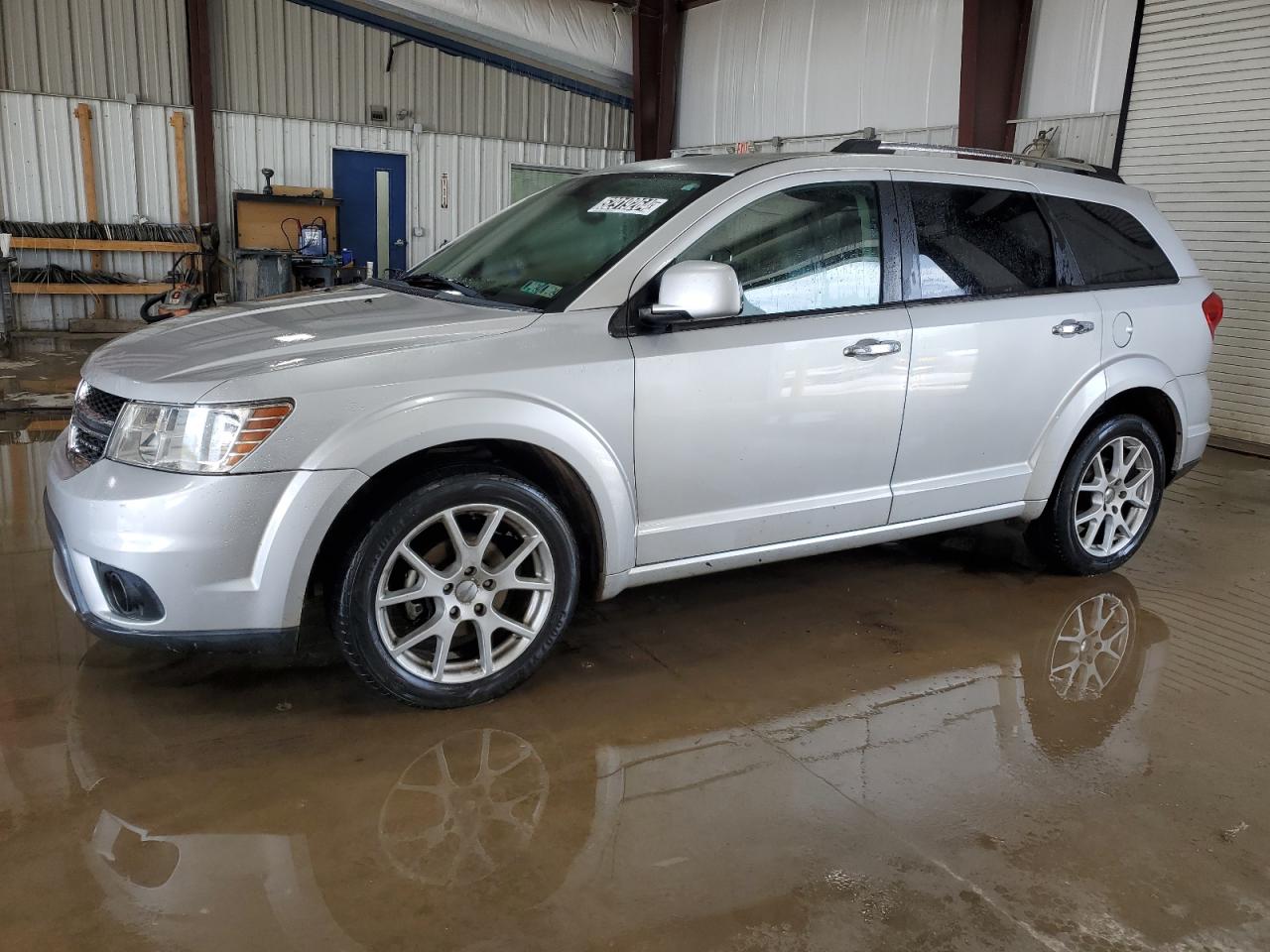 2011 DODGE JOURNEY CREW