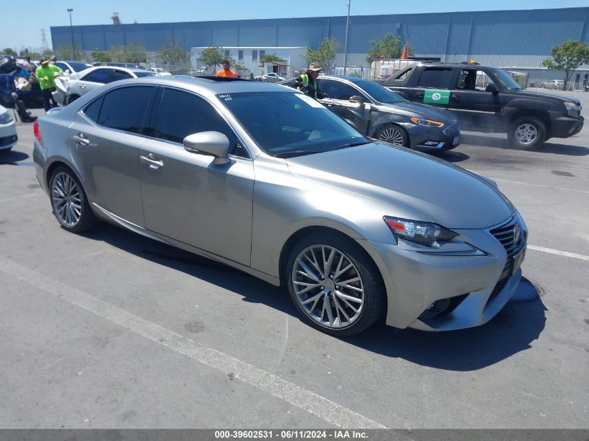 2016 LEXUS IS 200T