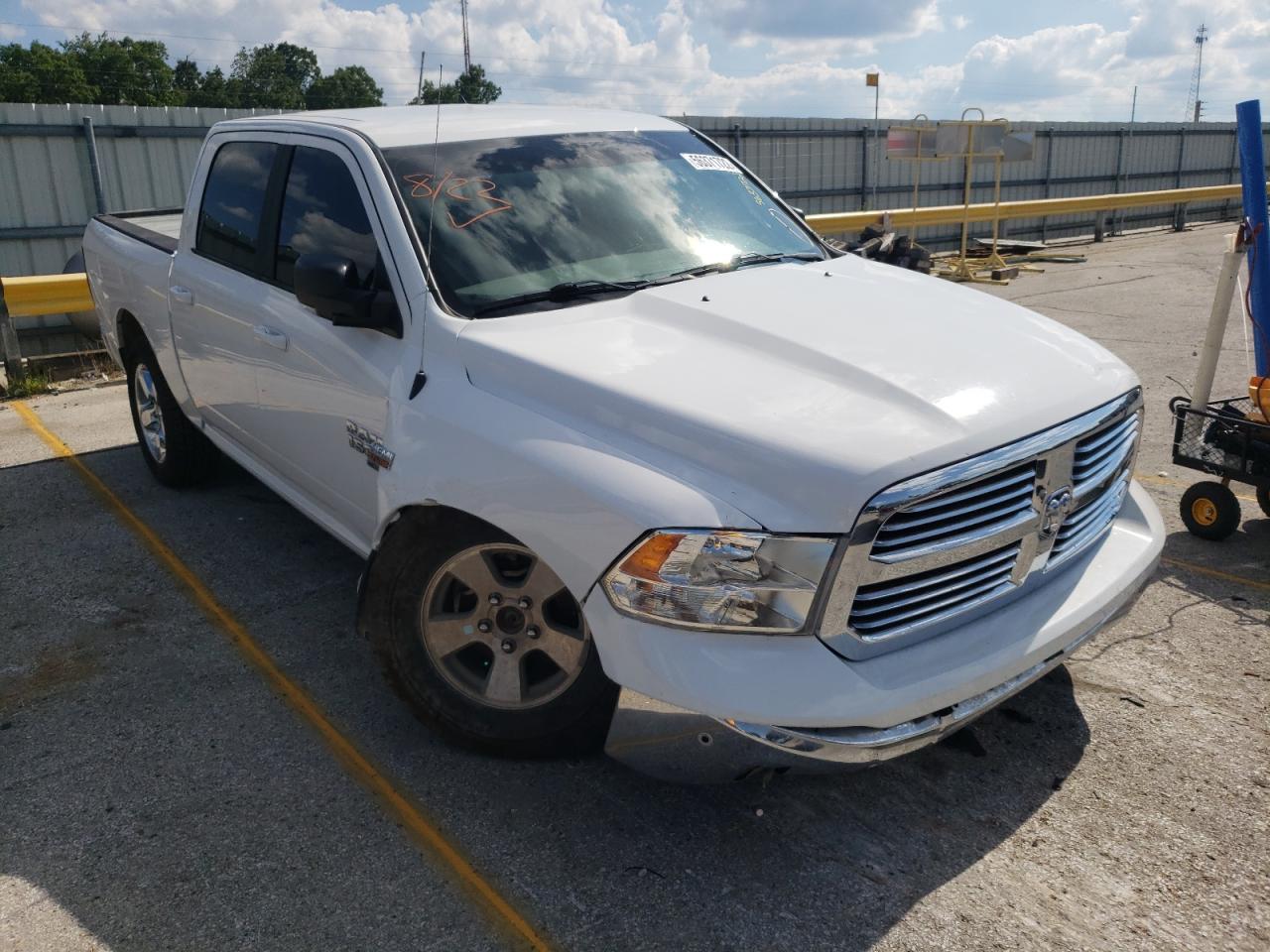 2019 RAM 1500 CLASSIC SLT