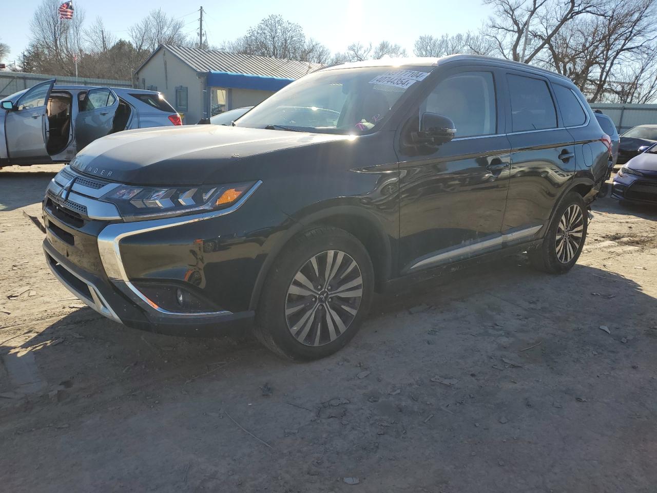 2019 MITSUBISHI OUTLANDER SE