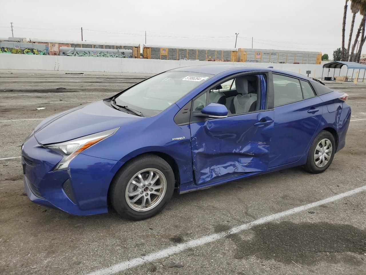 2016 TOYOTA PRIUS