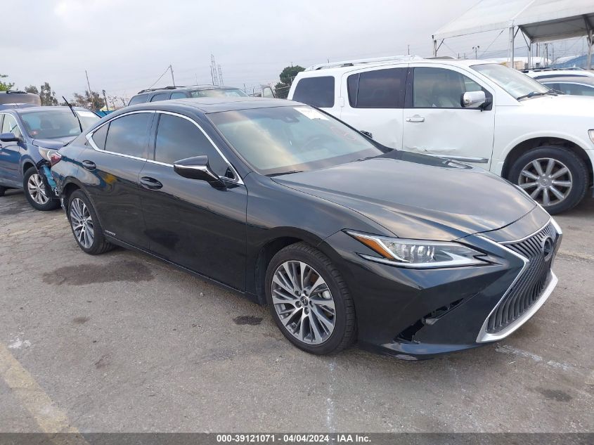 2021 LEXUS ES 300H