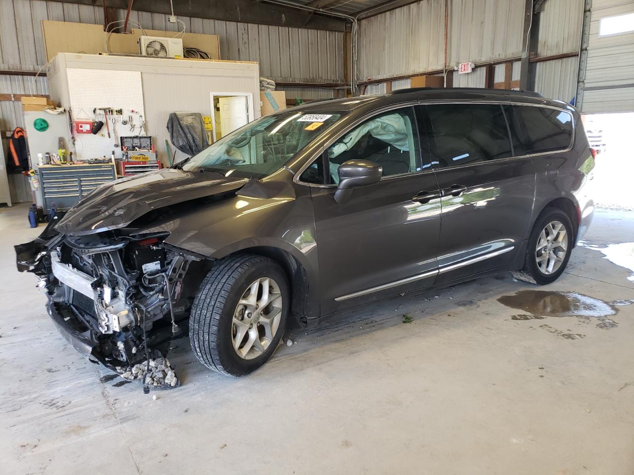 2017 CHRYSLER PACIFICA TOURING L