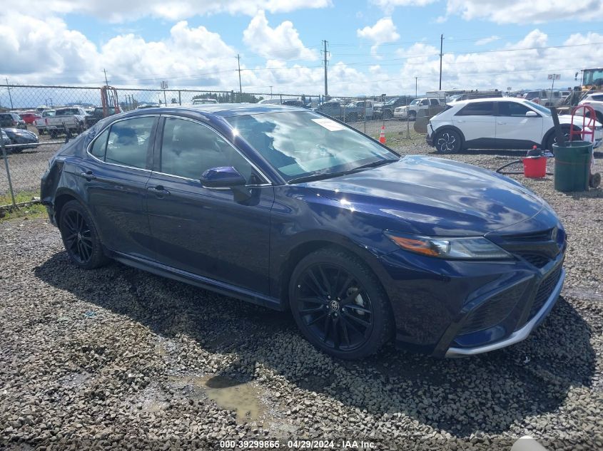 2022 TOYOTA CAMRY XSE