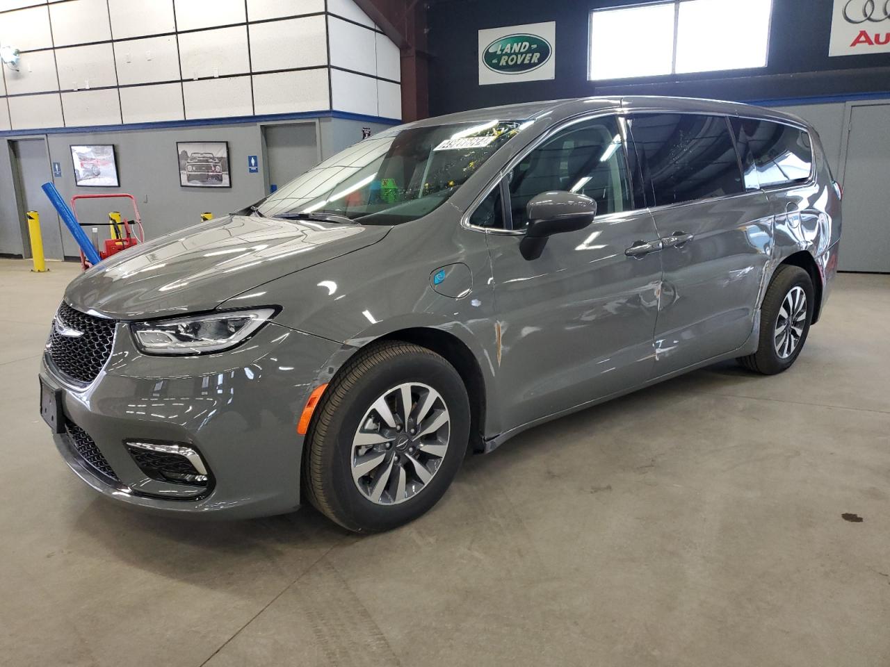 2023 CHRYSLER PACIFICA HYBRID TOURING L