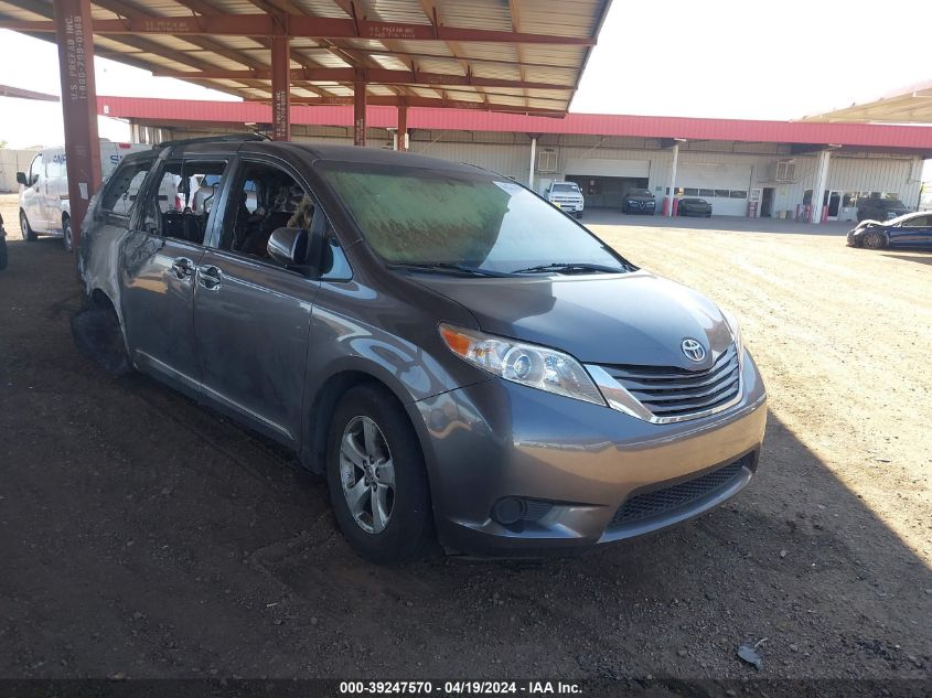 2017 TOYOTA SIENNA LE 8 PASSENGER