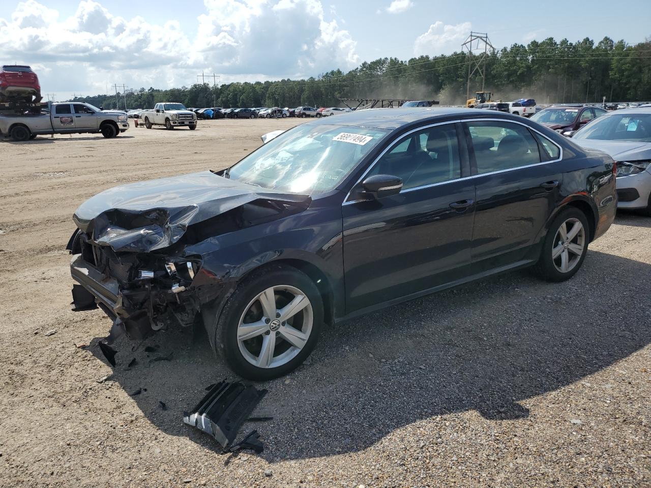 2013 VOLKSWAGEN PASSAT SE