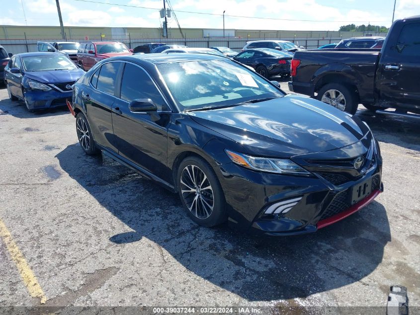 2019 TOYOTA CAMRY SE