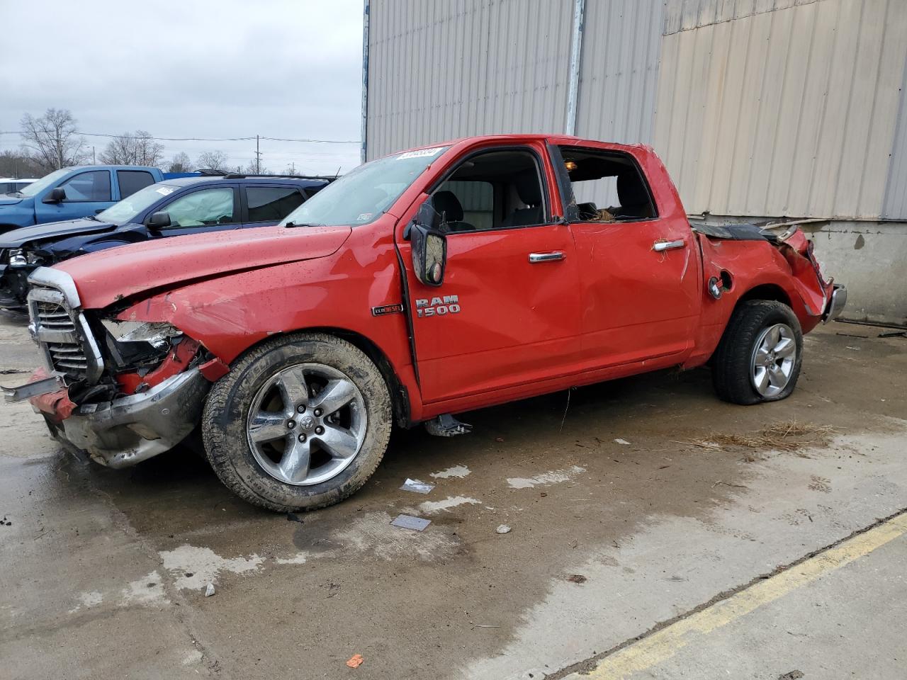 2016 RAM 1500 SLT