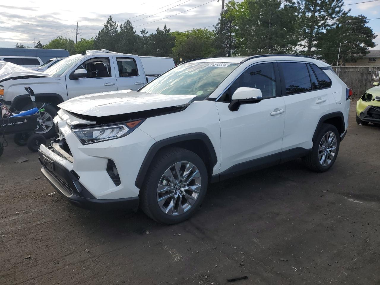 2020 TOYOTA RAV4 XLE PREMIUM