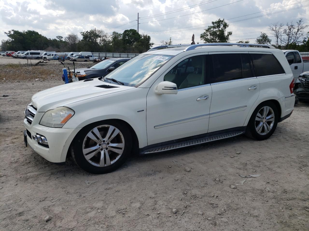 2011 MERCEDES-BENZ GL 350 BLUETEC