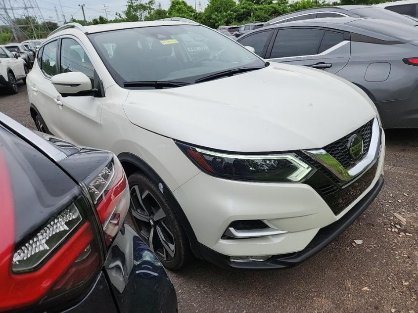 2022 NISSAN ROGUE SPORT SL