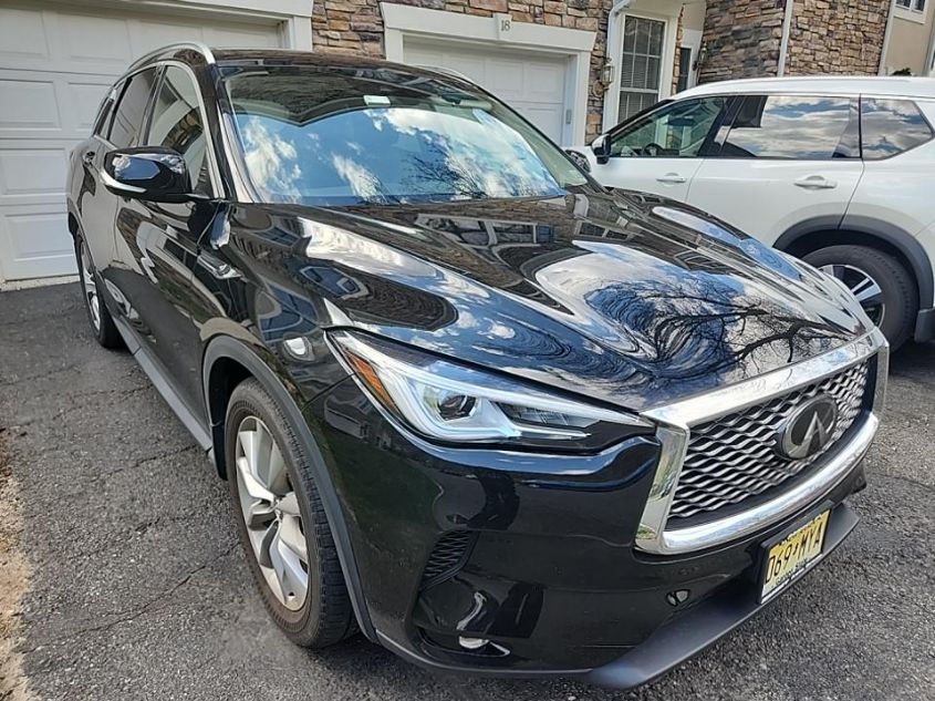 2021 INFINITI QX50 LUXE