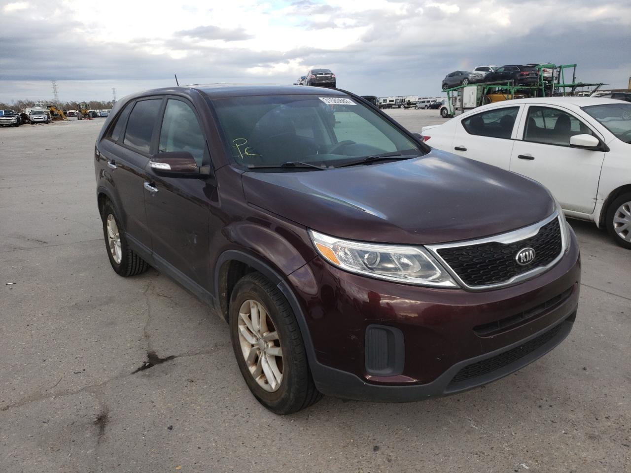 2015 KIA SORENTO LX