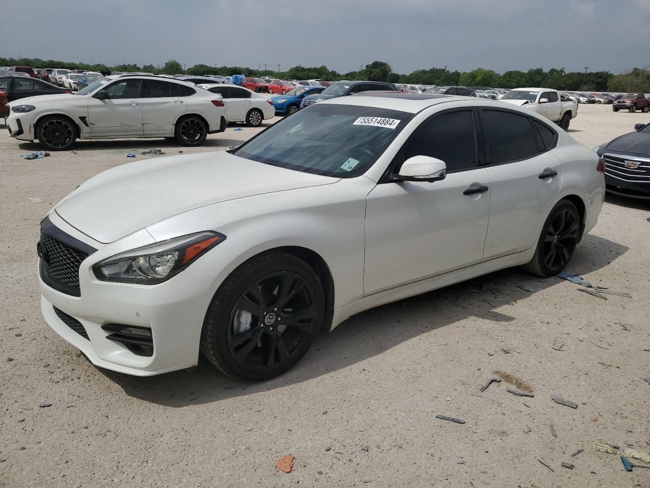 2016 INFINITI Q70 3.7