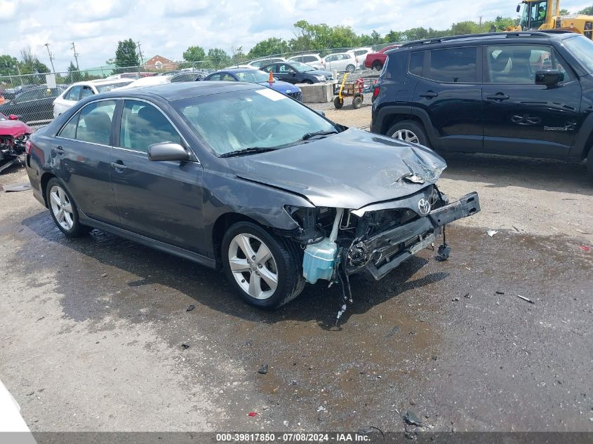 2011 TOYOTA CAMRY SE