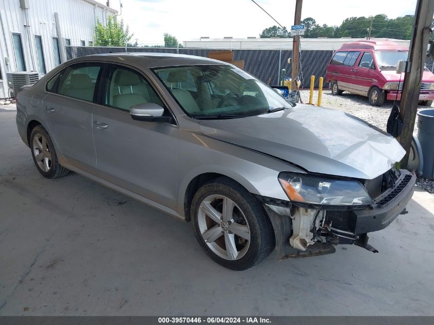 2013 VOLKSWAGEN PASSAT 2.0L TDI SE