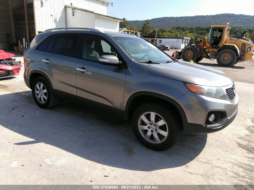 2011 KIA SORENTO LX