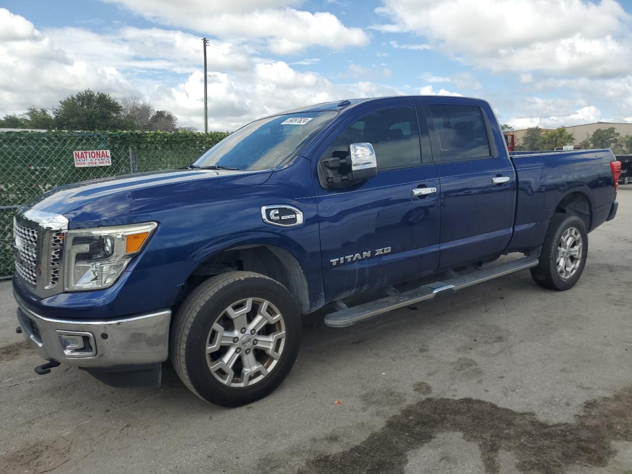 2017 NISSAN TITAN XD SL