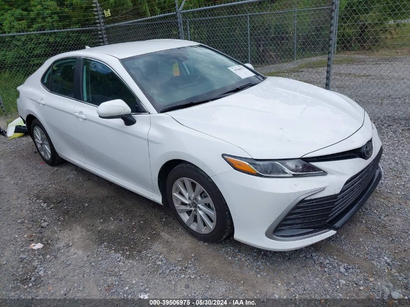 2024 TOYOTA CAMRY LE