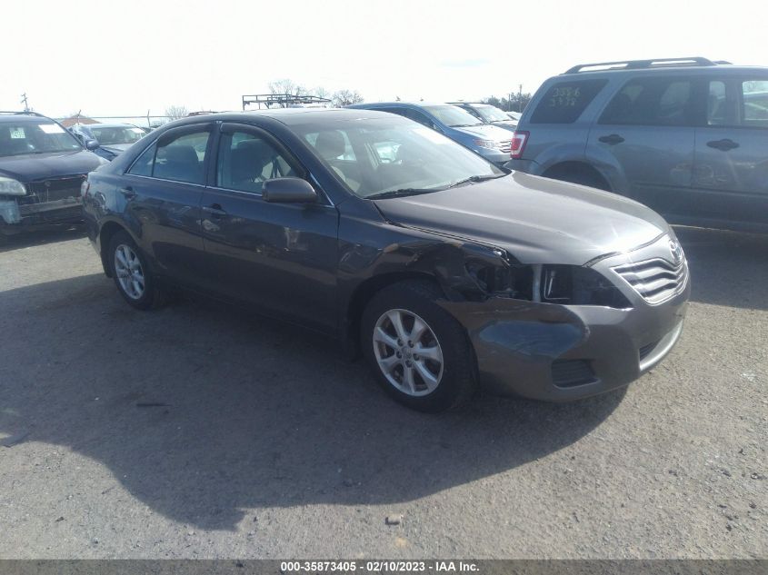 2011 TOYOTA CAMRY LE