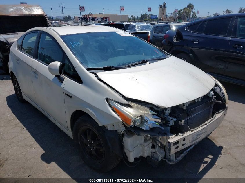 2013 TOYOTA PRIUS TWO