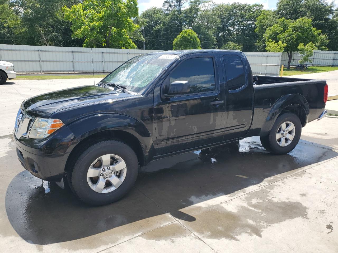 2012 NISSAN FRONTIER SV