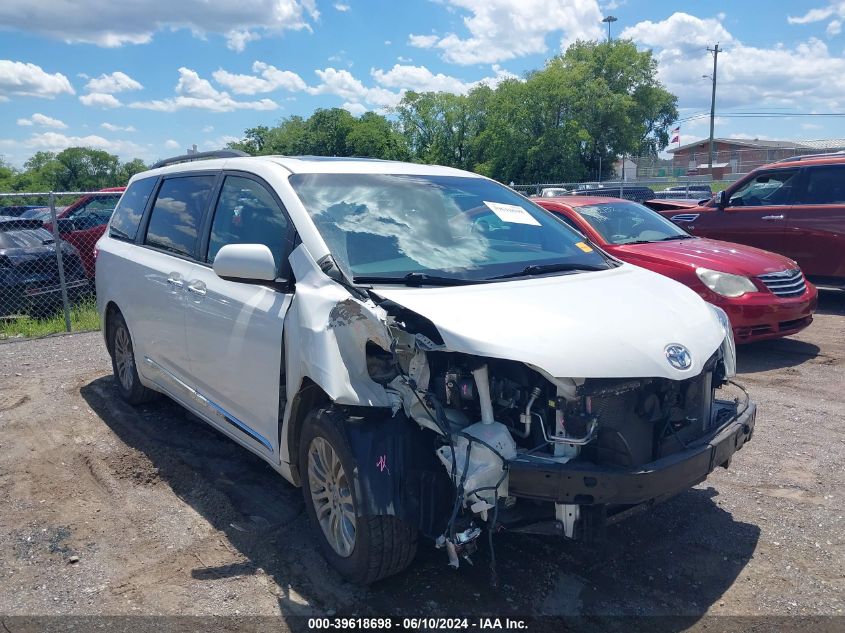 2017 TOYOTA SIENNA XLE 8 PASSENGER