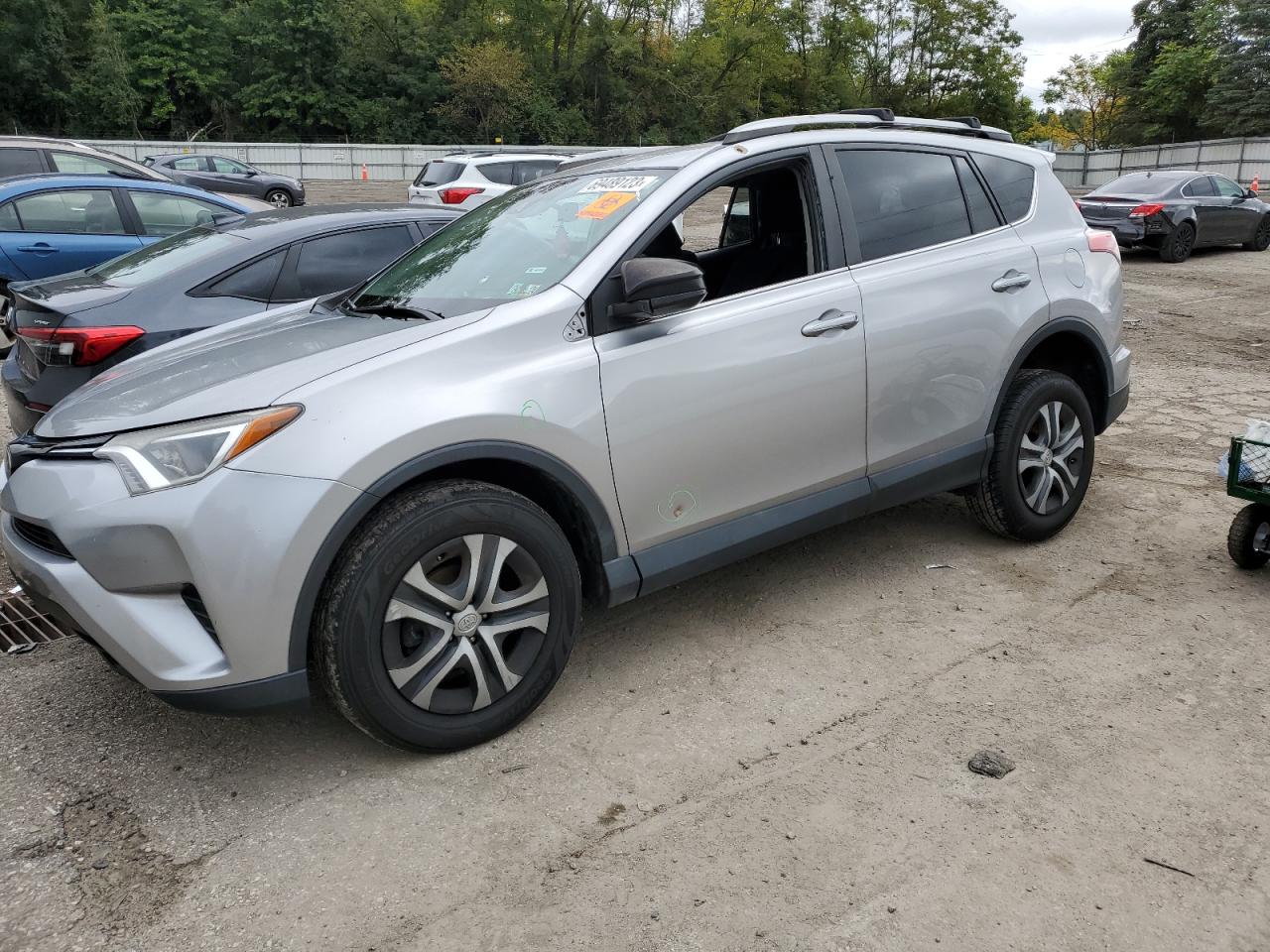 2017 TOYOTA RAV4 LE