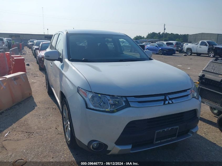 2015 MITSUBISHI OUTLANDER SE