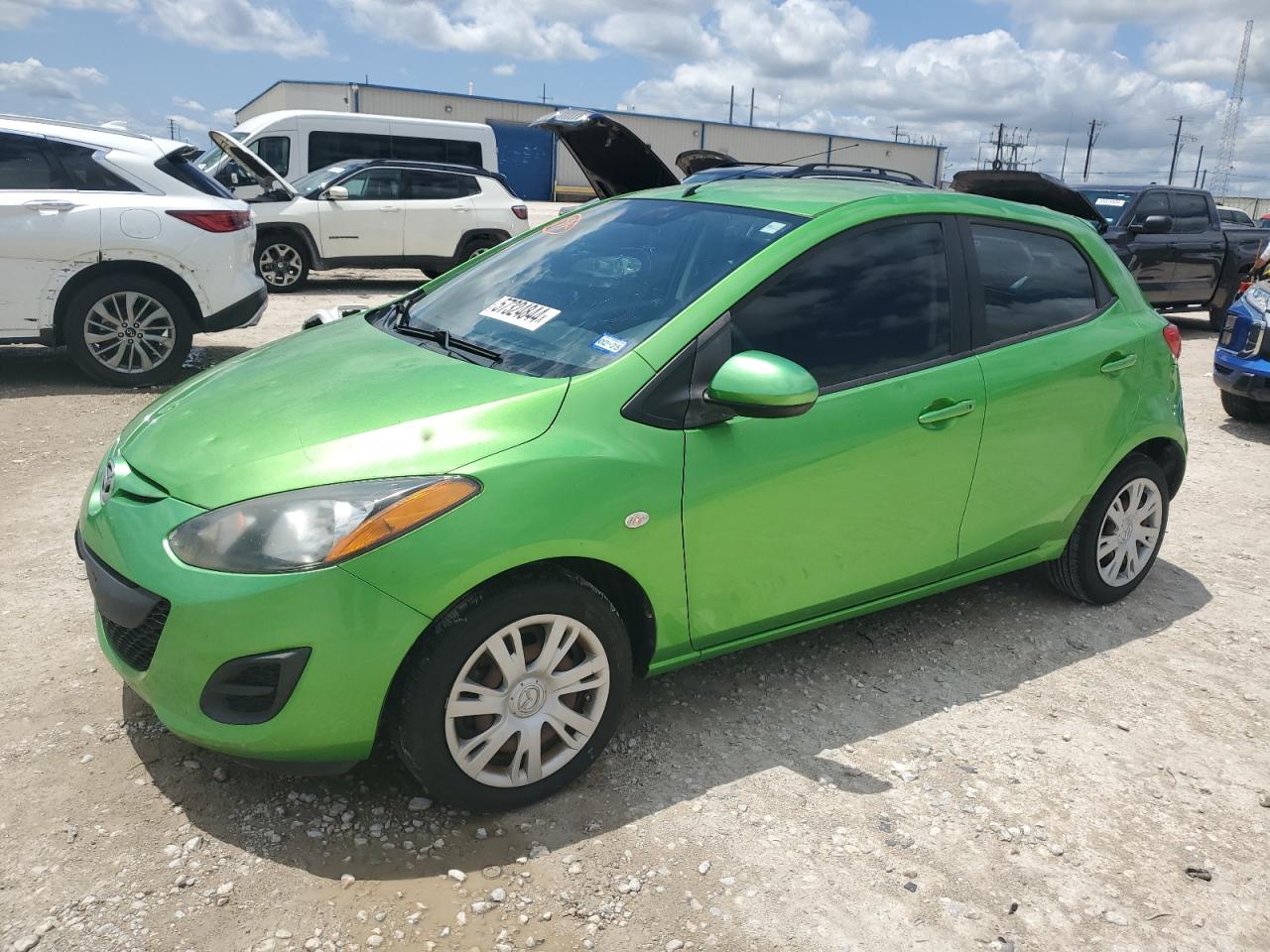 2013 MAZDA MAZDA2