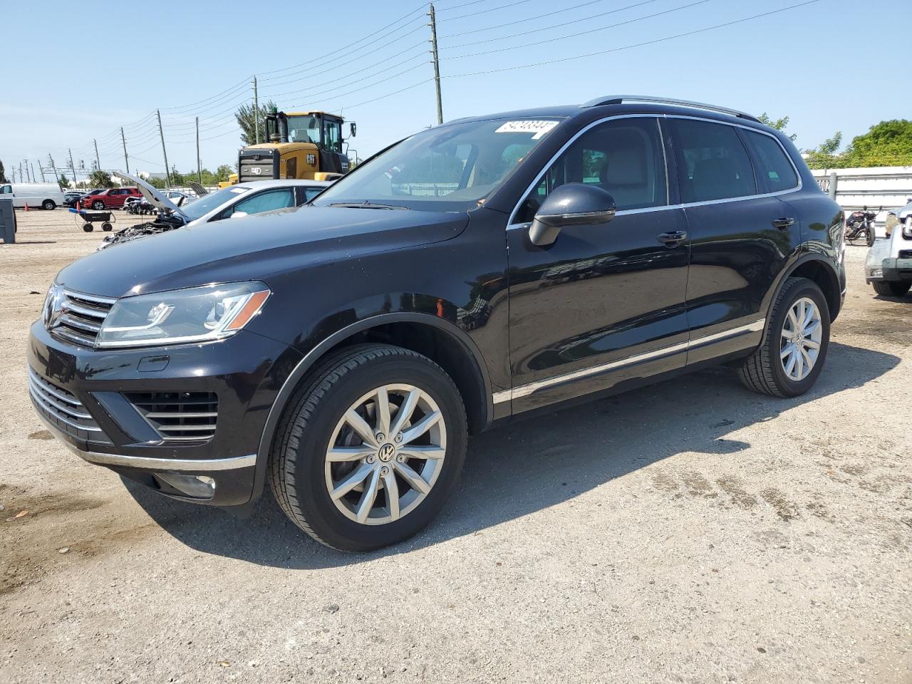 2017 VOLKSWAGEN TOUAREG SPORT