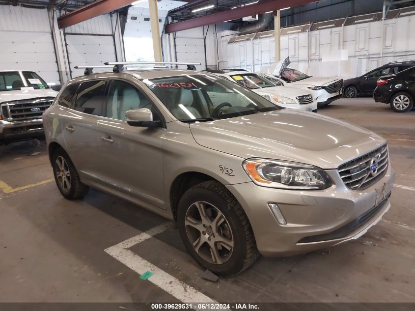 2015 VOLVO XC60 T6 PLATINUM