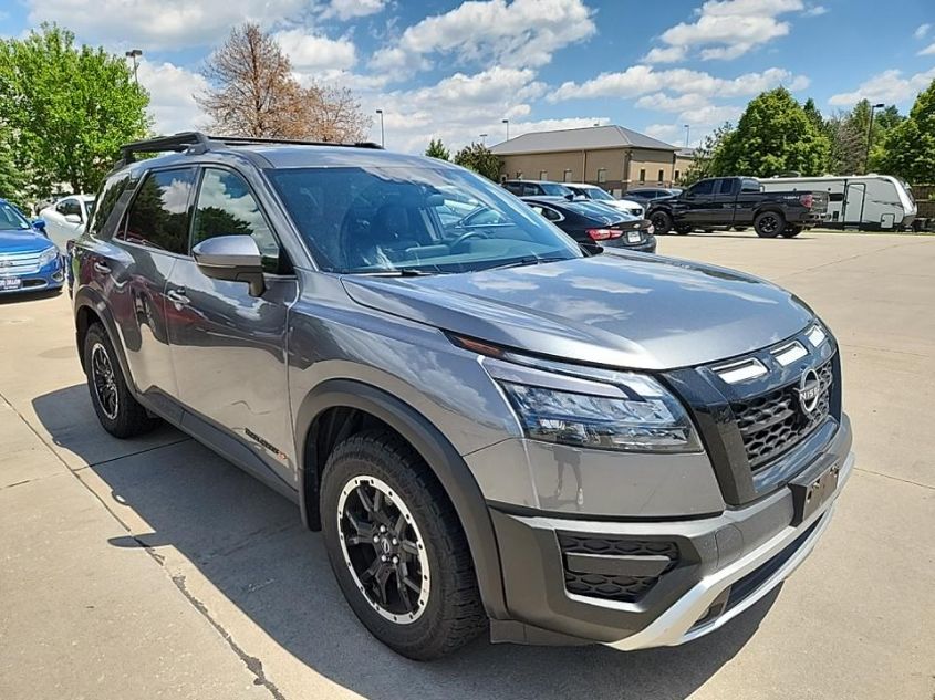 2023 NISSAN PATHFINDER SV