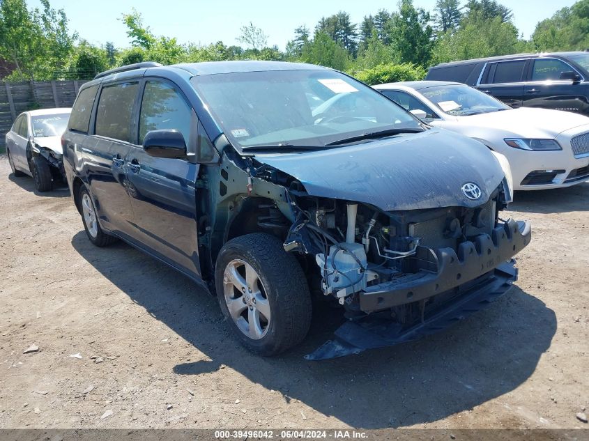 2011 TOYOTA SIENNA LE