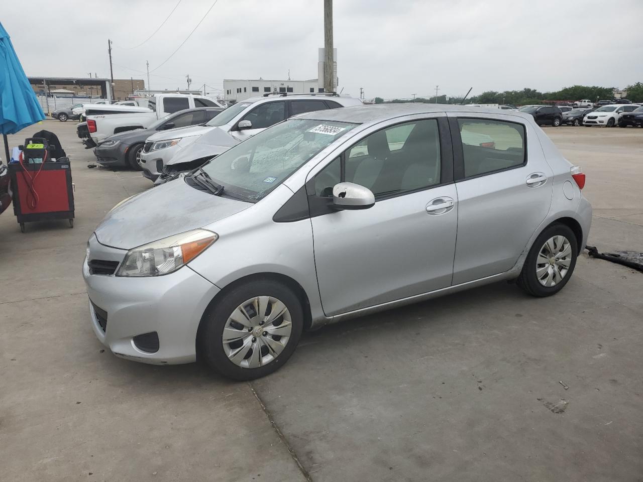 2013 TOYOTA YARIS