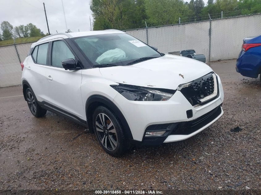 2019 NISSAN KICKS SR