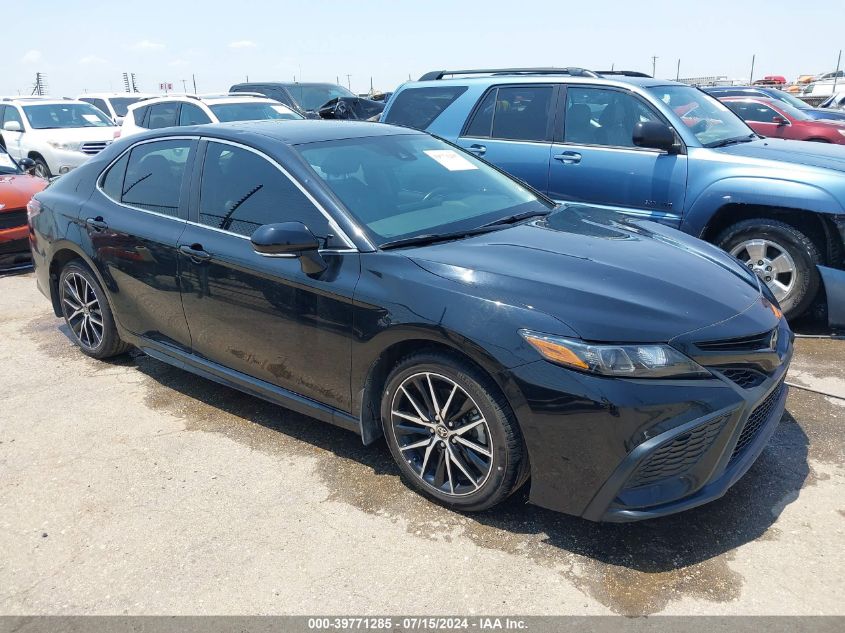 2021 TOYOTA CAMRY SE