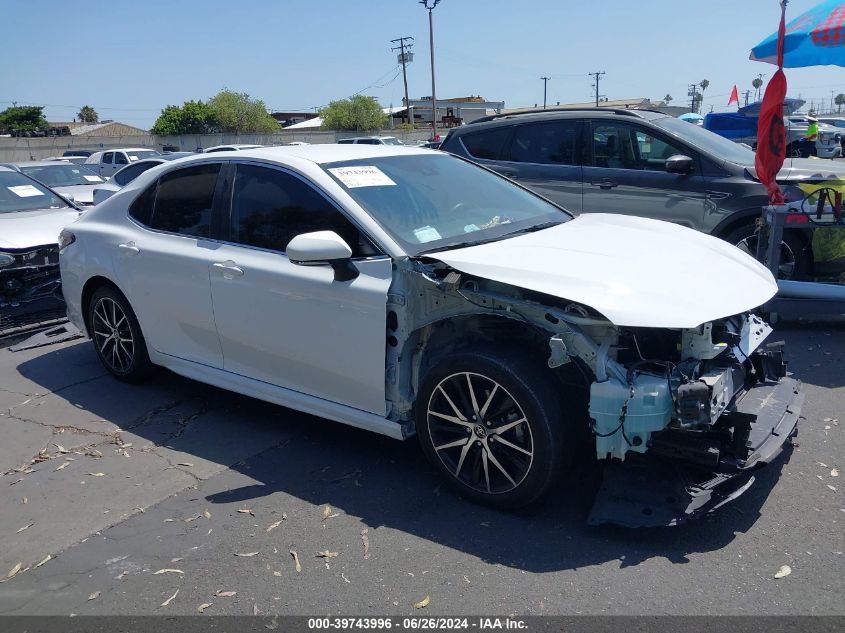 2023 TOYOTA CAMRY SE