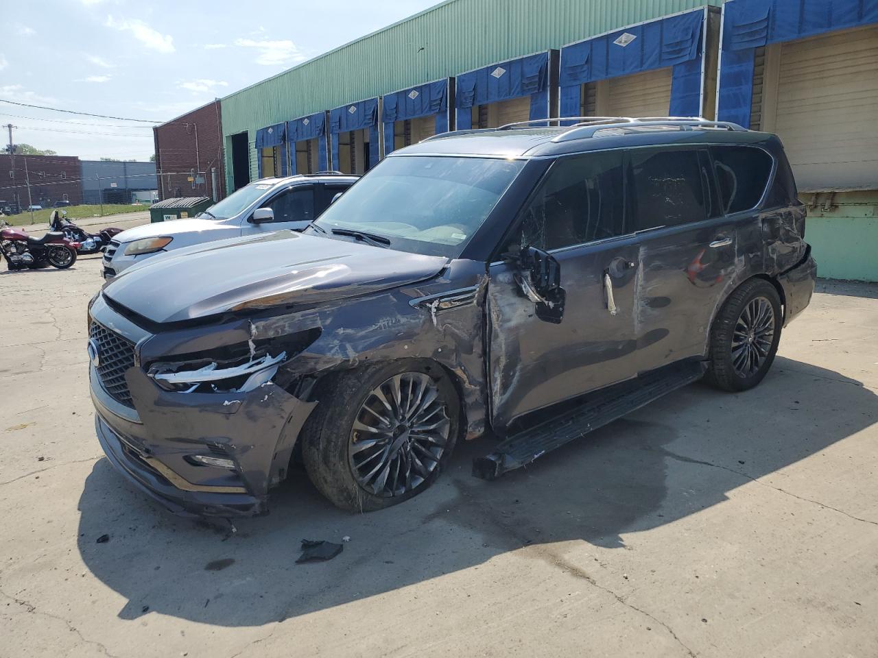 2022 INFINITI QX80 LUXE