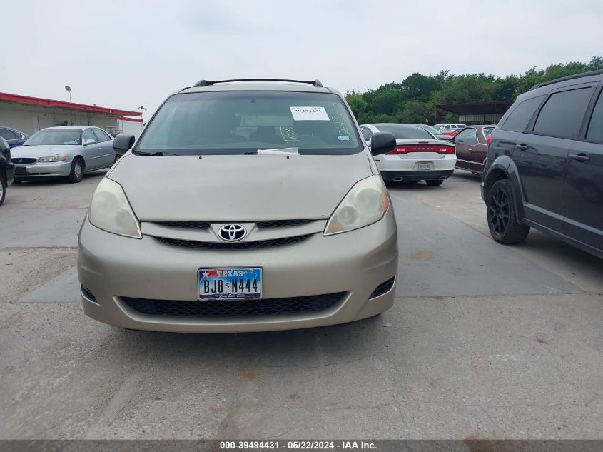 2010 TOYOTA SIENNA LE