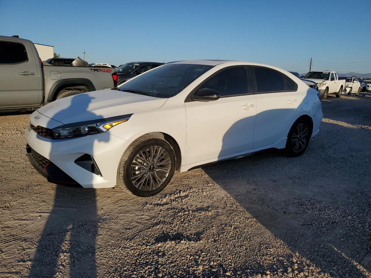 2024 KIA FORTE GT LINE