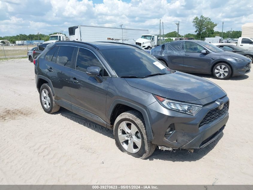 2020 TOYOTA RAV4 XLE