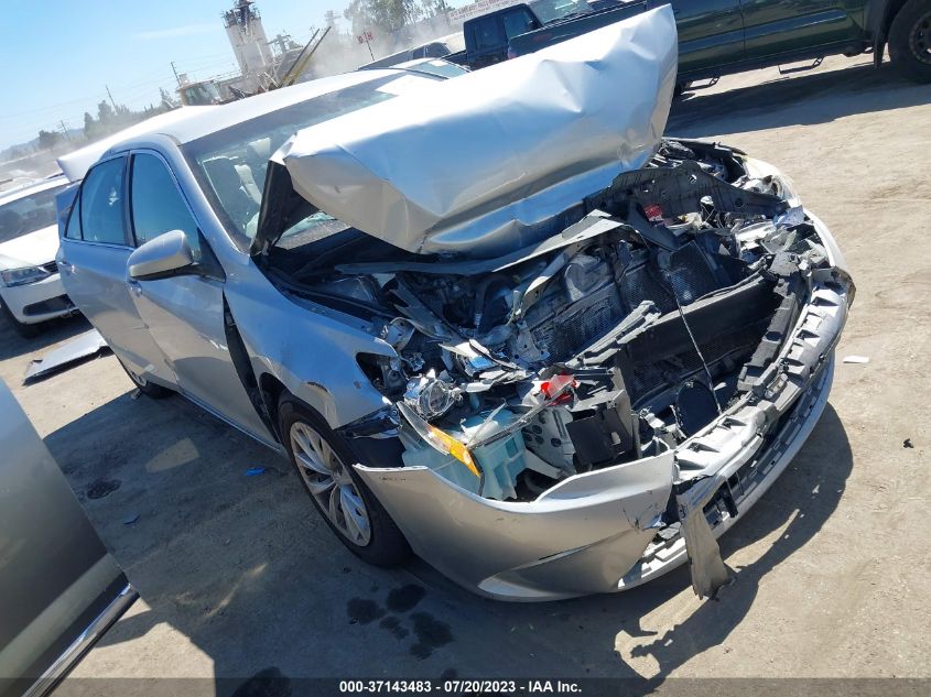 2015 TOYOTA CAMRY LE